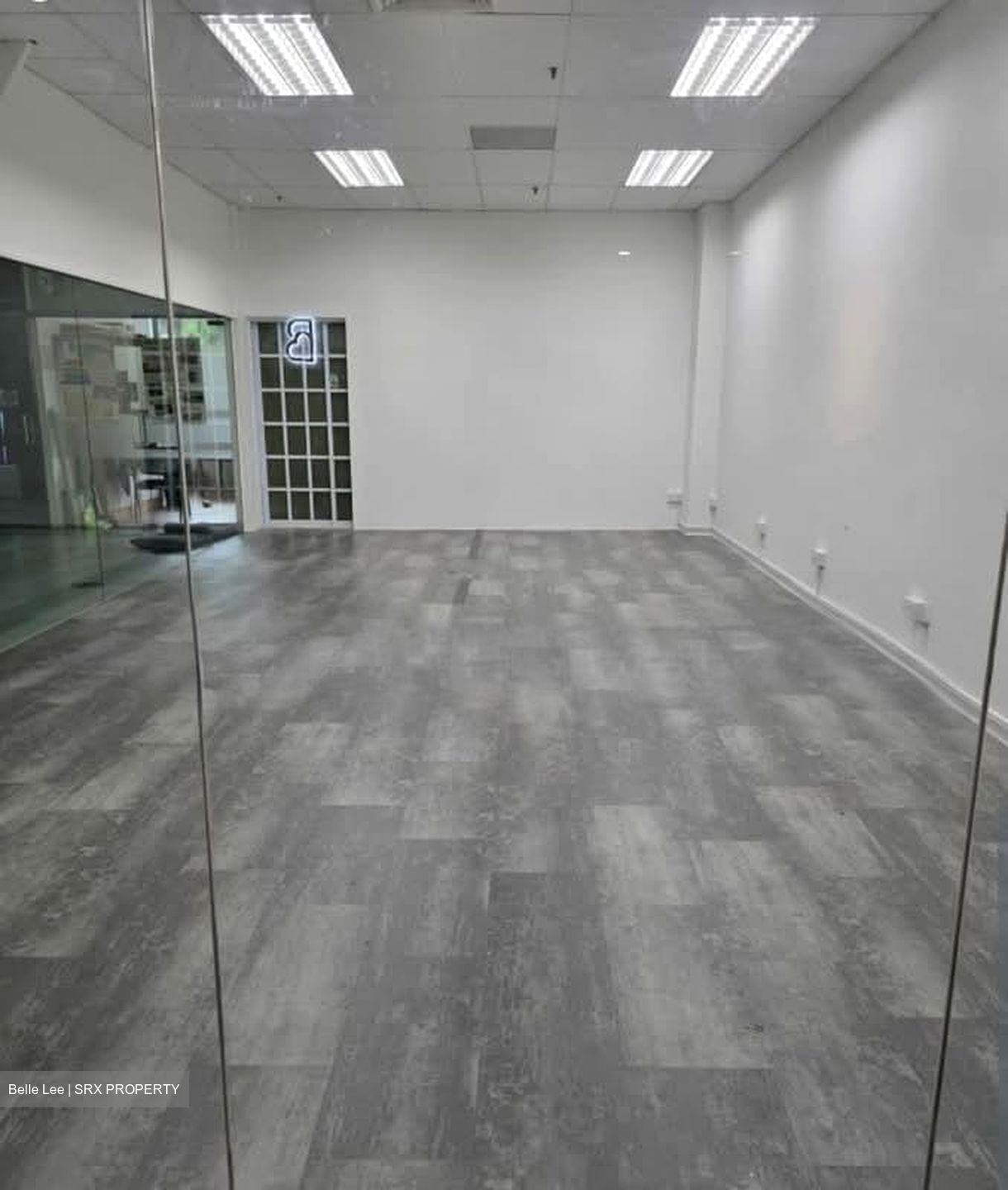 Highland Centre (D19), Office #567638621